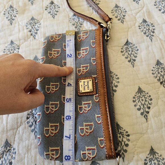 Dooney & Bourke DB Monogram Wristlet Blue Canvas Brown Leather Trim Small Bag - Picture 10 of 10